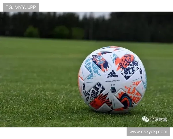 黄军独家解析足球战术与技巧分享我的足球心得与经验之谈 黄军独家解析足球战术与技巧分享我的足球心得与经验之谈